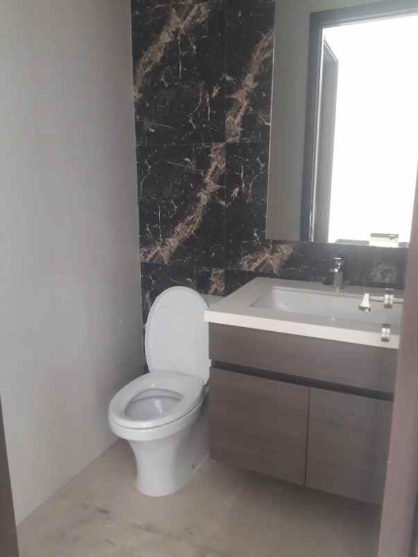 disewakan rumah nava park bsd