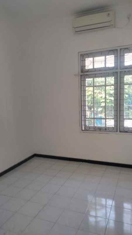 disewakan rumah rungkut mapan