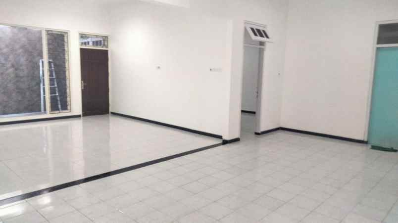 disewakan rumah rungkut mapan