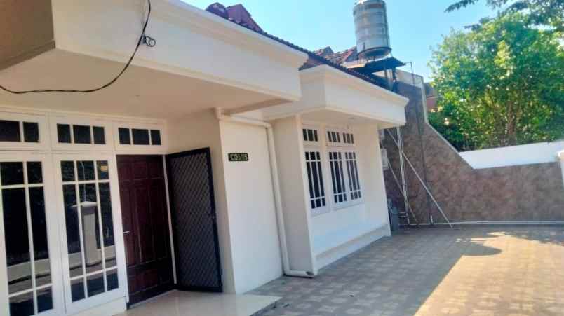disewakan rumah rungkut mapan