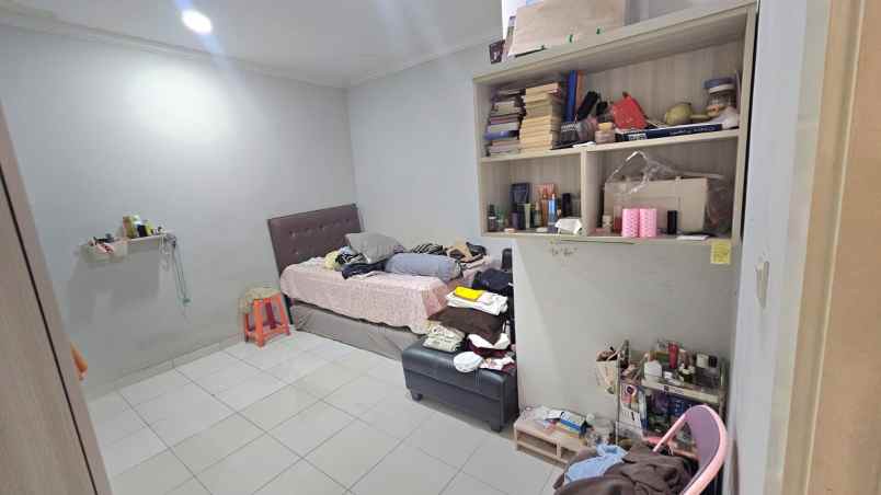 disewakan rumah summarecon bekasi cluster palm