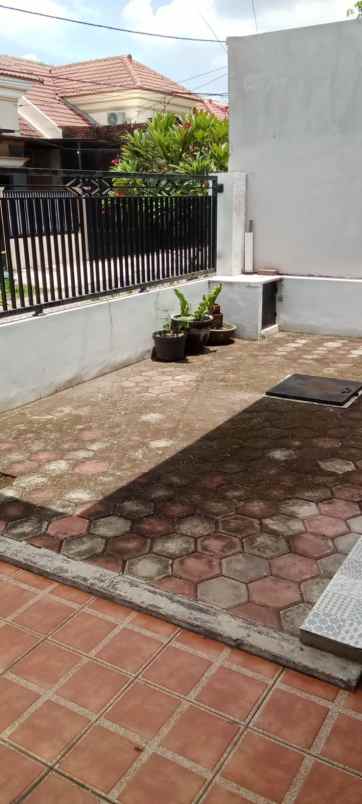 disewakan rumah wiguna gununganyar
