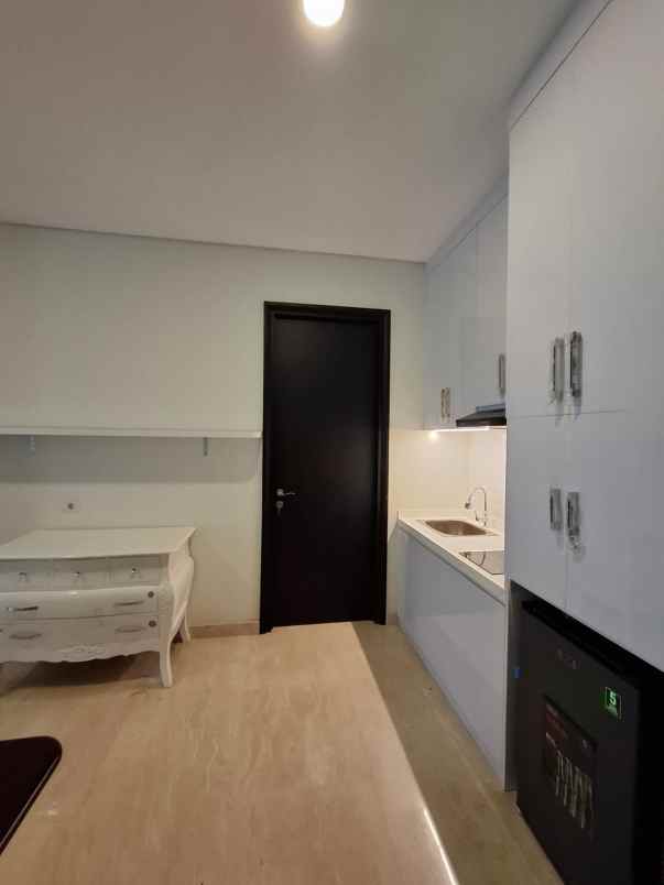 disewakan sudirman suites 2br full furnished