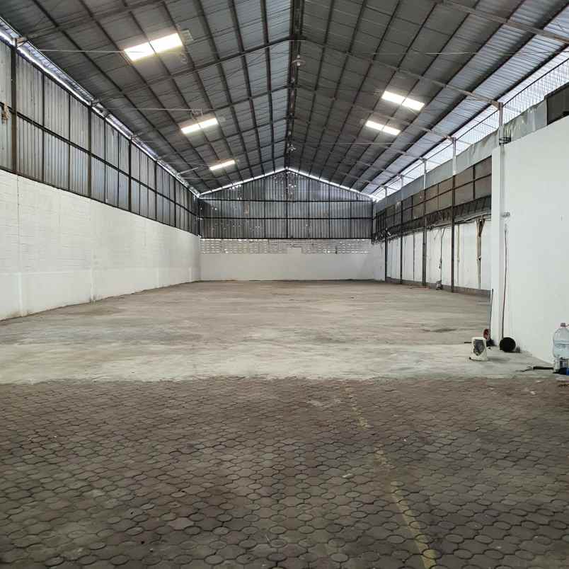 educity princeton furnish lengkap lt 10 view pool