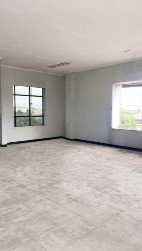 gudang strategis hanya 900 m dari tol moh toha bandung