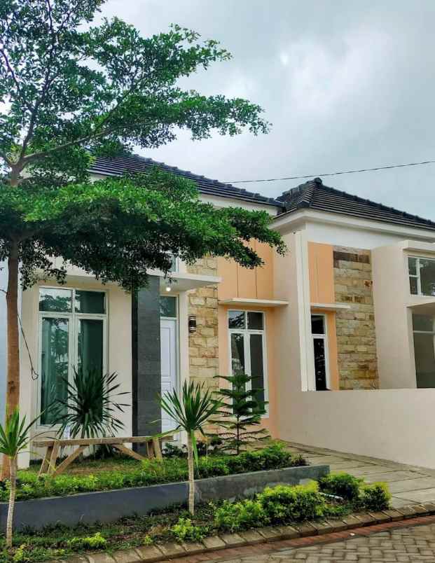 hunian premium strategis daerah gondanglegi malang