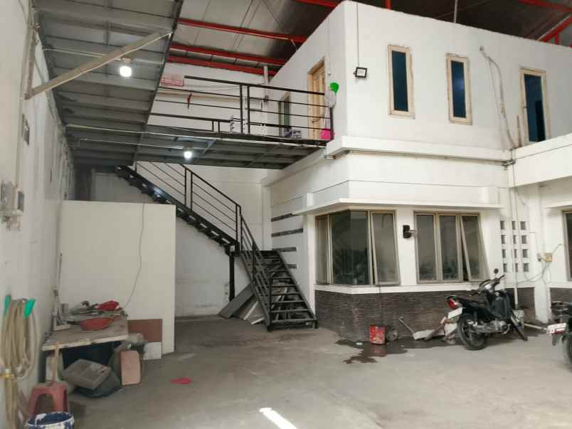 jual cepat gudang hadap jalan raya