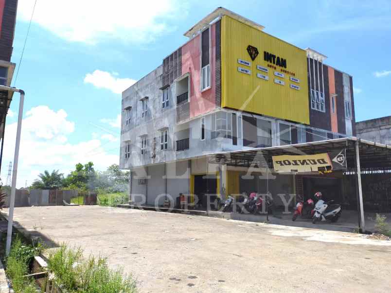 jual ruko bangunan dasar 3 lantai harga murah