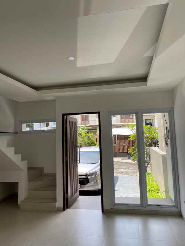 jual rumah nyaman di mustika raya ciwaruga