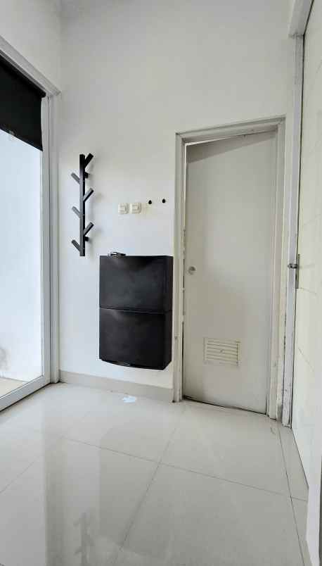 jual rumah siap huni lokasi strategis beji depok