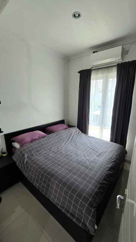 jual rumah siap huni lokasi strategis beji depok