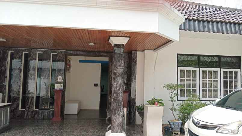 jual sewa rumah senopati selong kebayoran baru