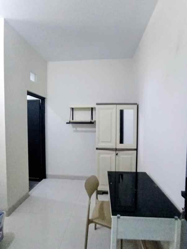 kost eksklusif di condong catur full furnish