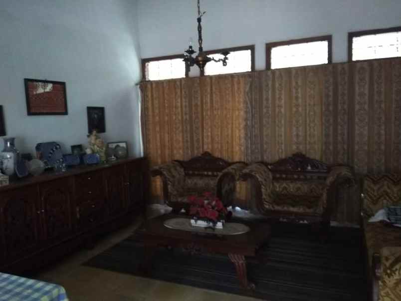 kost jln dr cipto m