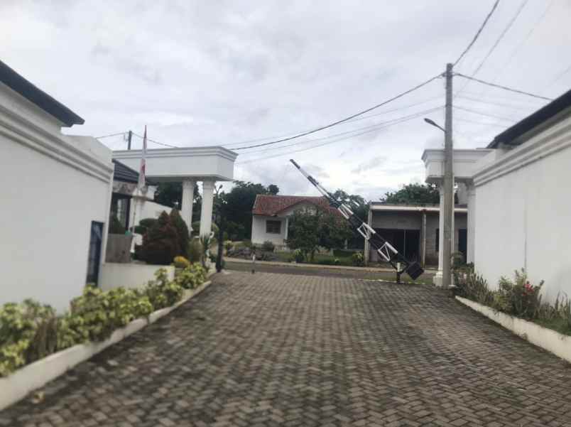 over kredit 125 jt rumah graha saba dekat pamulang
