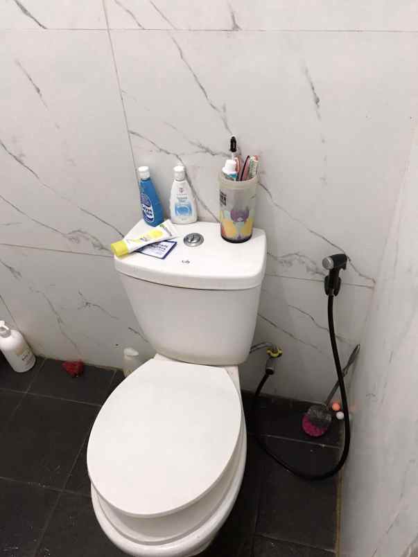 over kredit 125 jt rumah graha saba dekat pamulang