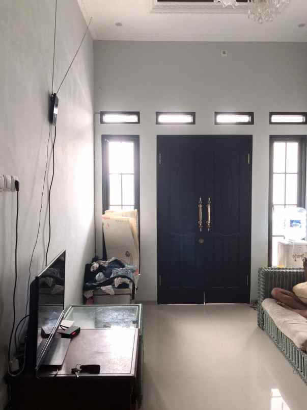 over kredit 125 jt rumah graha saba dekat pamulang