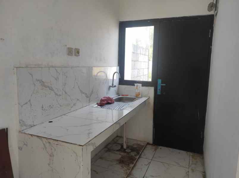 over kredit rumah dp 20 juta di bojongsari depok