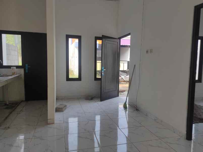 over kredit rumah dp 20 juta di bojongsari depok