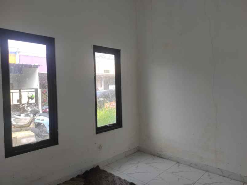 over kredit rumah dp 20 juta di bojongsari depok