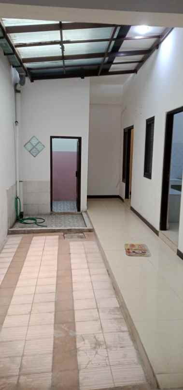 ready rumah siap huni di tenggilis mejoyo