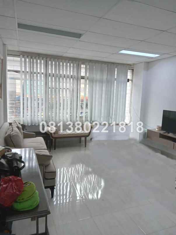 ruko 3 lantai jl rs fatmawati raya jakarta selatan