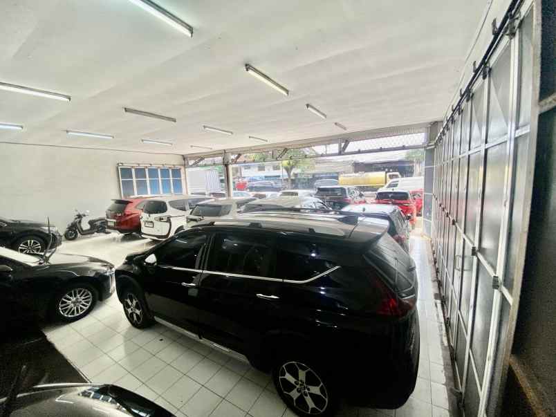 ruko showroom pinggir jalan di sultan agung bekasi