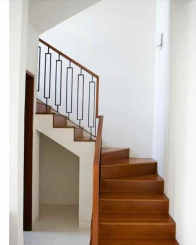 rumah 2 lantai dijual murah dekat tol lenteng agung