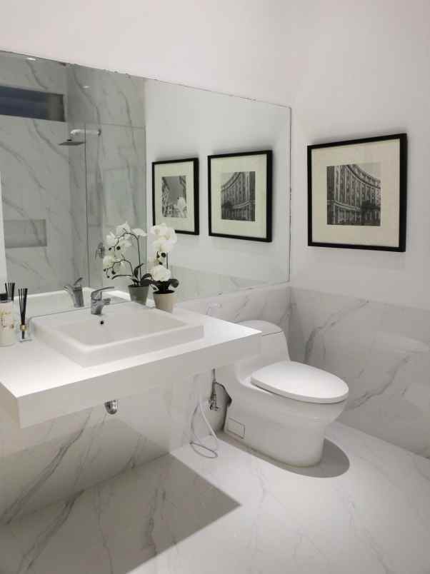 rumah bagus furnished hgb di wisata bukit mas surabaya