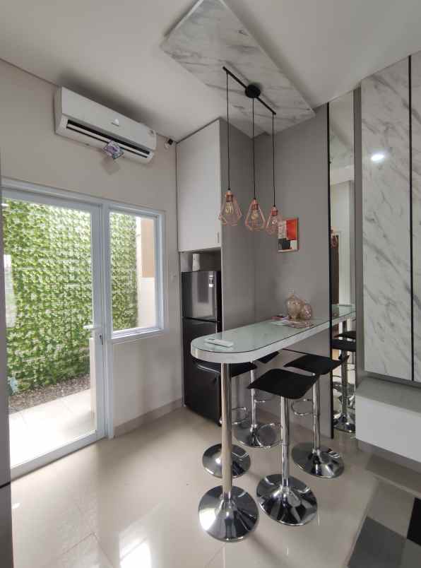 rumah baru dekat stasiun dan toll bsd