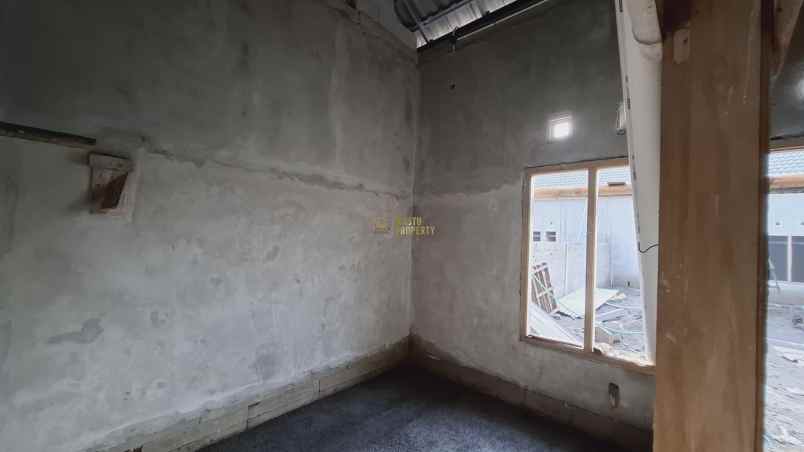 rumah baru dengan tanah luas di selomartani kalasan