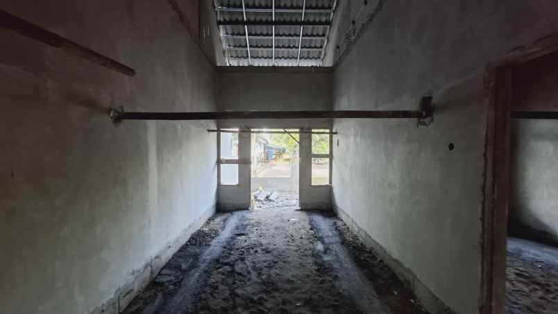 rumah baru dengan tanah luas di selomartani kalasan