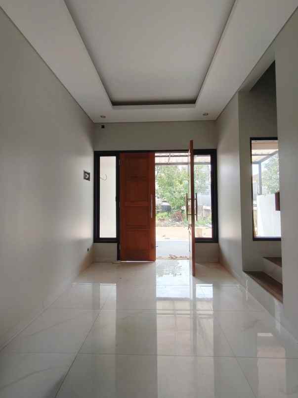 rumah baru design scandinavian di bambu apus jaktim