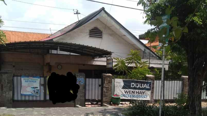 rumah bekas dekat bisnis kota