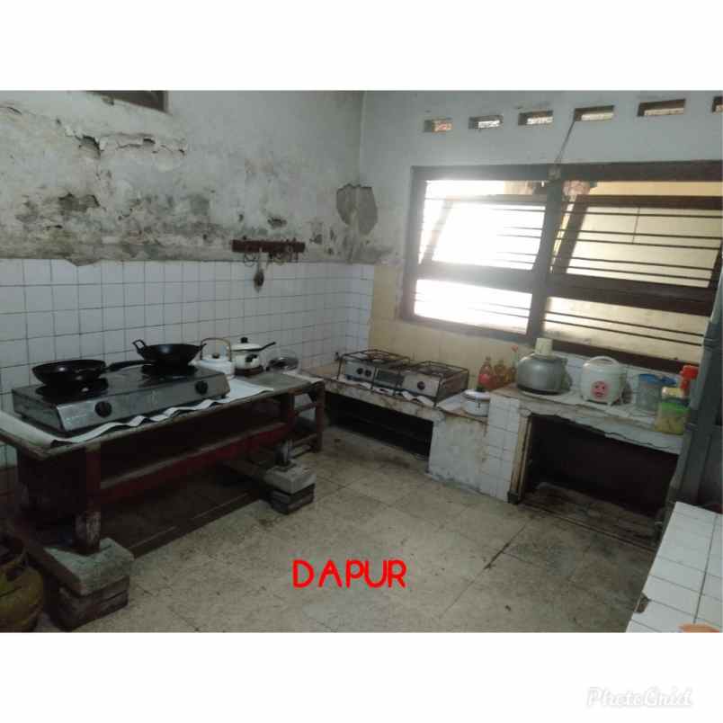 rumah bekas dekat bisnis kota
