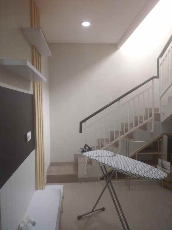 rumah dalam cluster di jakarta garden city cakung