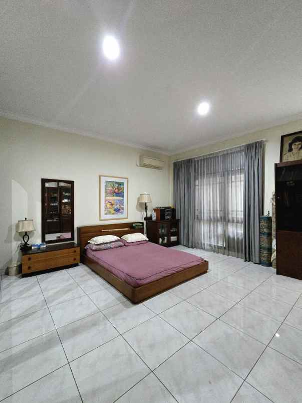 rumah dalam komplek nyaman di kayu putih jaktim
