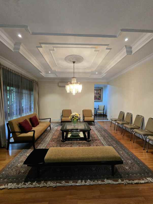 rumah dalam komplek nyaman di kayu putih jaktim