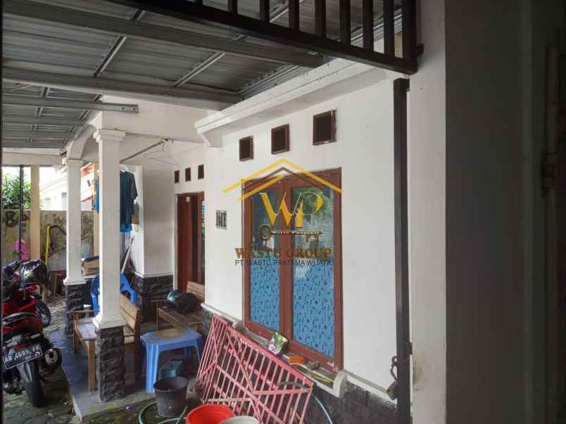 rumah dan kost dalam kawasan pelajar di depok sleman