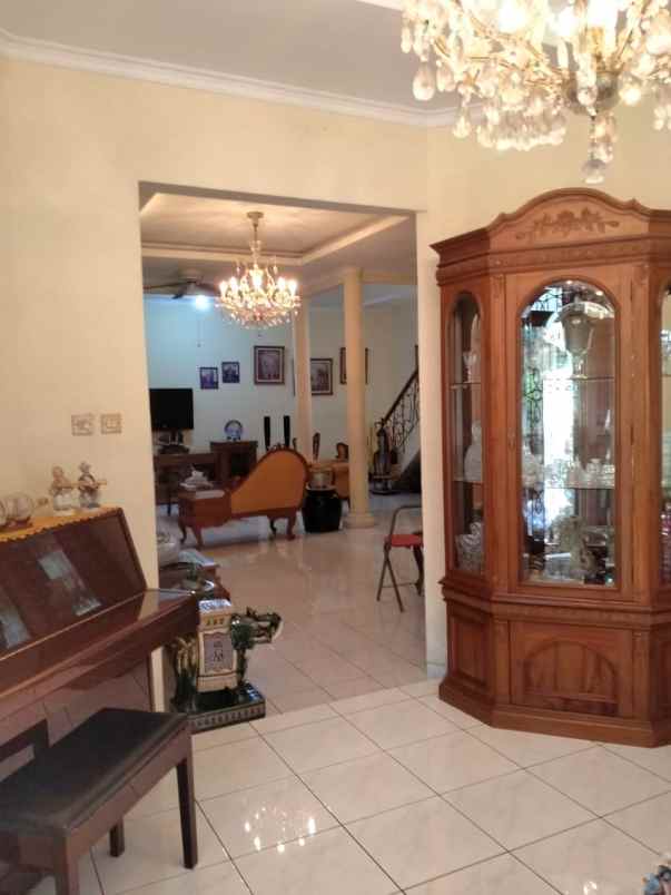 rumah di jatiwaringin asri pondok gede bekasi