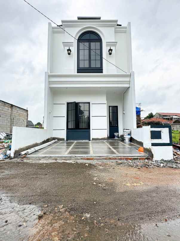 rumah dua lantai cluster cilangkap jakarta timur