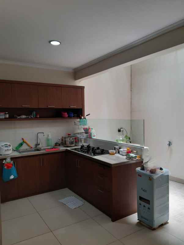 rumah gading arcadia