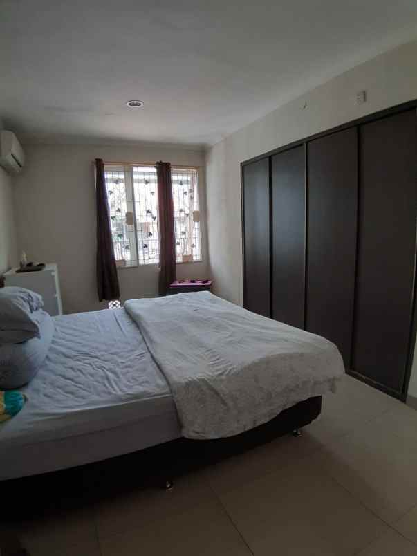 rumah gading arcadia