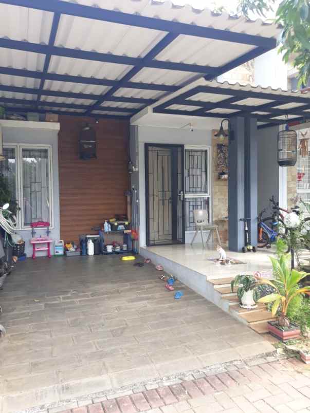 rumah graha aquila blok a1