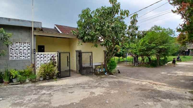 rumah hook 90m kemang bogor