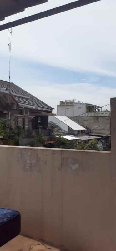 rumah hook second dekat masjid kubah mas depok