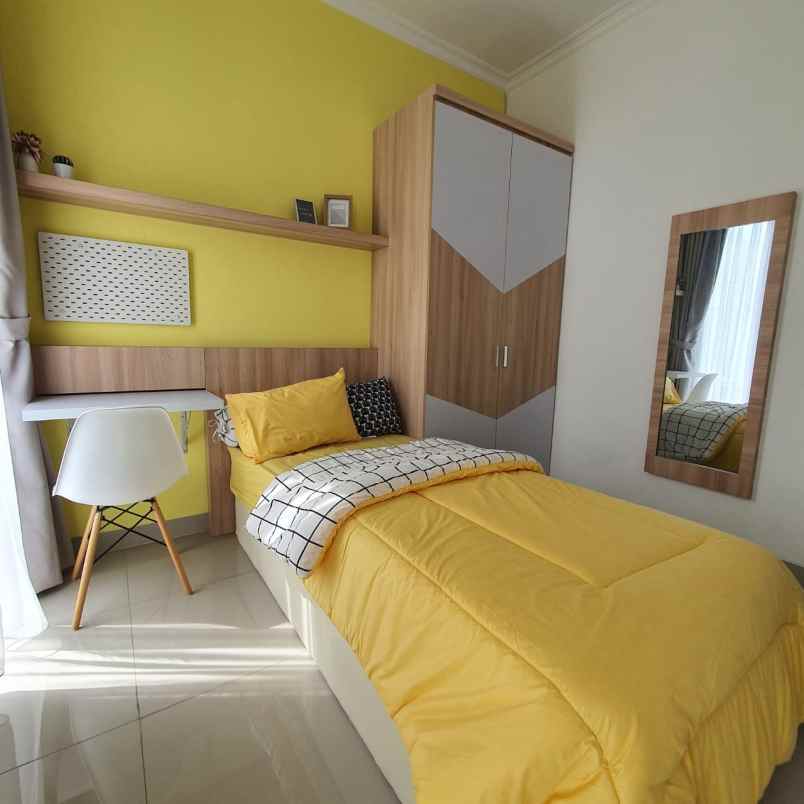 rumah jalan raya kranggan