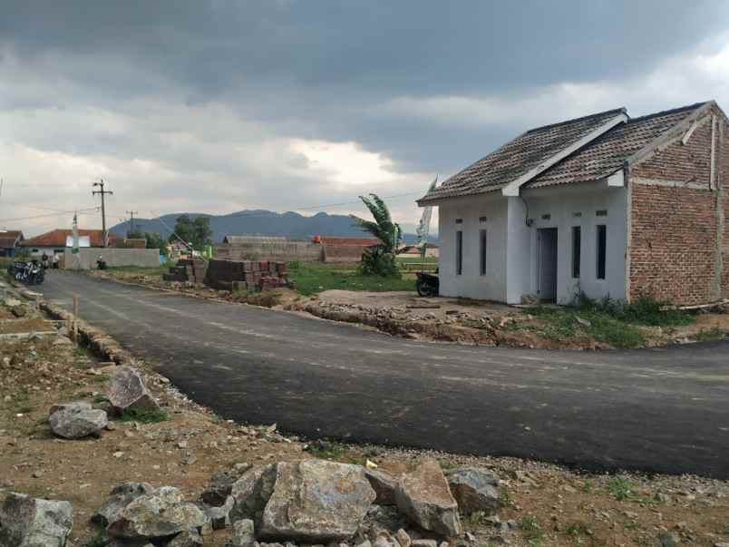 rumah jl bojong sukamukti