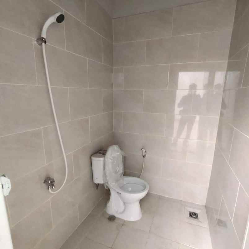 rumah jl haji emba bojong sari