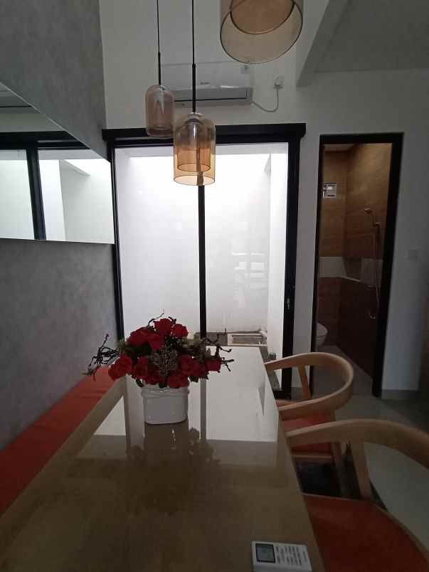 rumah jl kampung rawabarat